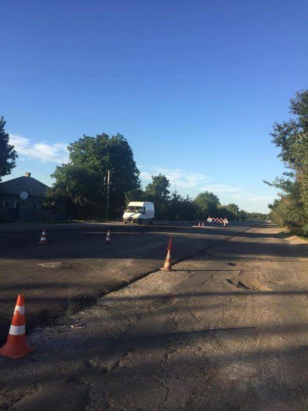 Фото ремонт дороги в Балаклее