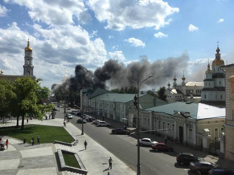 Масштабный пожар в центре Харькова ликвидирован: С огнем боролись 16 часов