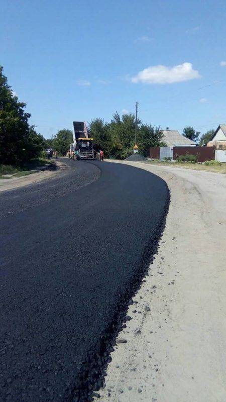 Закінчено ремонт ділянки в смт Андріївка - ФОТО