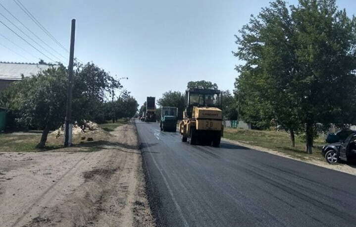 Закінчено ремонт ділянки в смт Андріївка — ФОТО