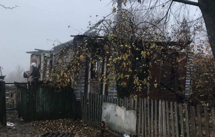 ЧП в селе: горел частный дом, есть жертвы, — ФОТО