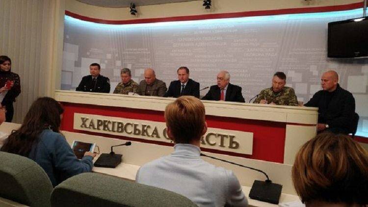 Военное положение на Харьковщине: Комендантский час не введут, митинговать не запретят