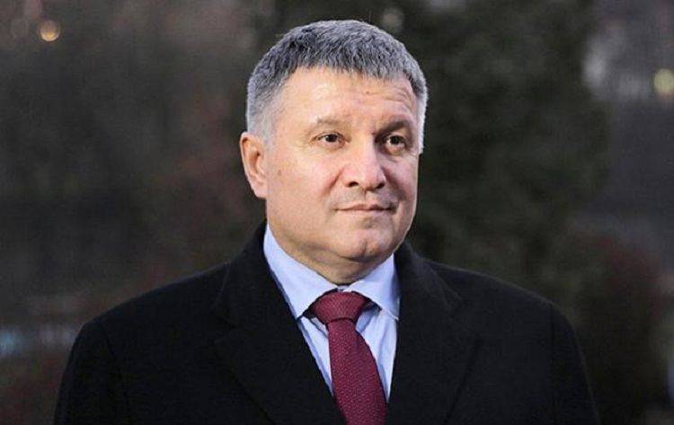 Аваков заявил, что лояльность к «евробляхерам» закончилась