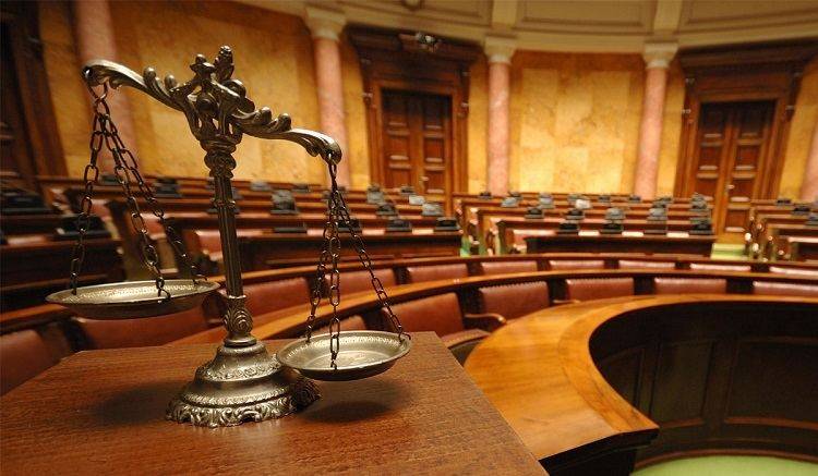 Суд избрал меру пресечения 17-летнему подростку, по вине которого в ДТП погибла 16-летняя девушка.