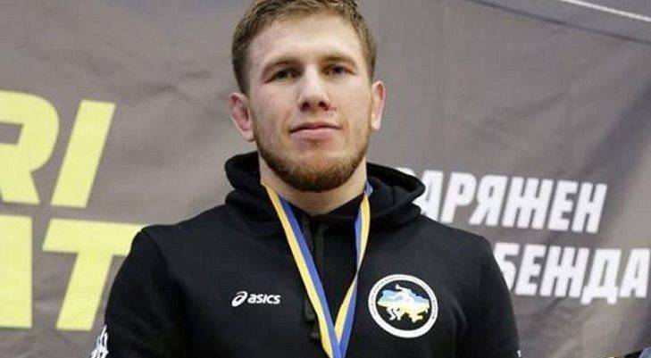 Балаклеец выиграл чемпионат Украины по борьбе