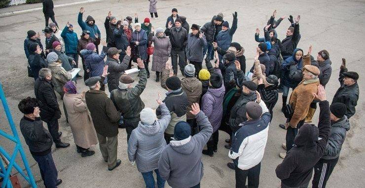 В Балаклії проведено треті громадські обговорення щодо можливого добровільного об’єднання територіальних громад на площі Ростовцева