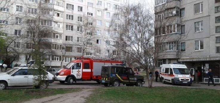 Жительница многоэтажки угрожала взорвать газ и выброситься из окна