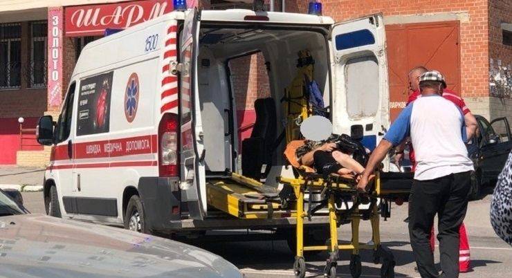 В центрі міста авто наїхало на літню жінку, — ФОТО