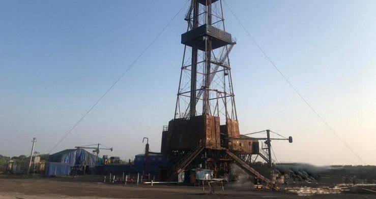 На буровій під Харковом чоловіка засипало ґрунтом
