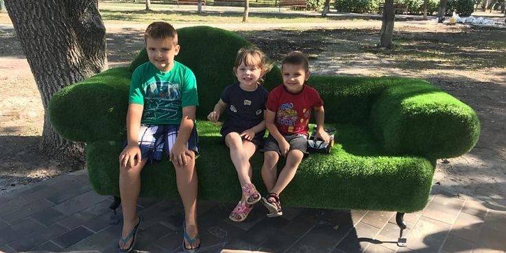 У парку соц. містечка з’явилися нові інсталяції для закоханих, — ФОТО