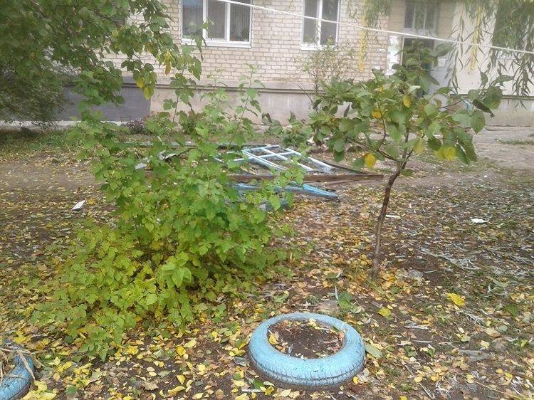 В пос. Донец Балаклейского района в многоэтажном доме прогремел взрыв. Есть пострадавшие (фото)