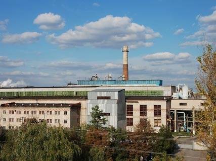 Громада селища Савинці проти руйнування цукрового заводу.