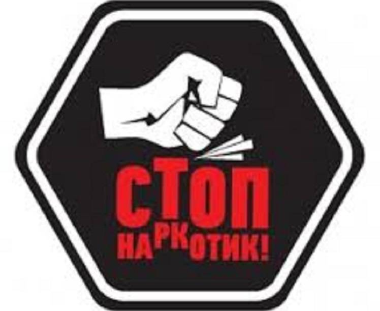 В Балаклейском районе парню пытались подсунуть футболку с сюрпризом