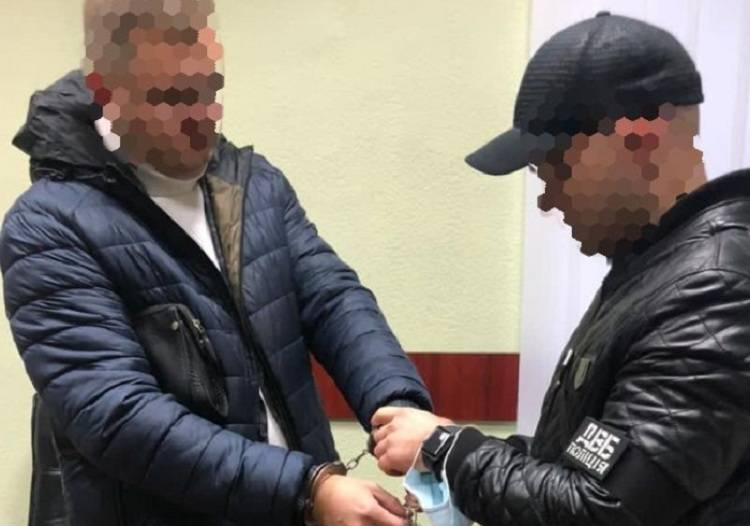 В ХАРЬКОВЕ ЗАДЕРЖАЛИ ЗА ВЗЯТКУ ВЫСОКОПОСТАВЛЕННОГО ПОЛИЦЕЙСКОГО