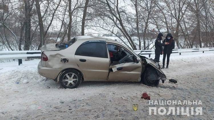 Под Харьковом в ДТП с грузовиком погибли две женщины, еще одна получила травмы