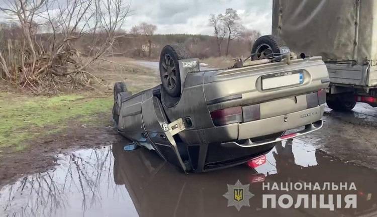18-летний парень из Балаклеи катался в окрестностях Лимана на угнанном авто