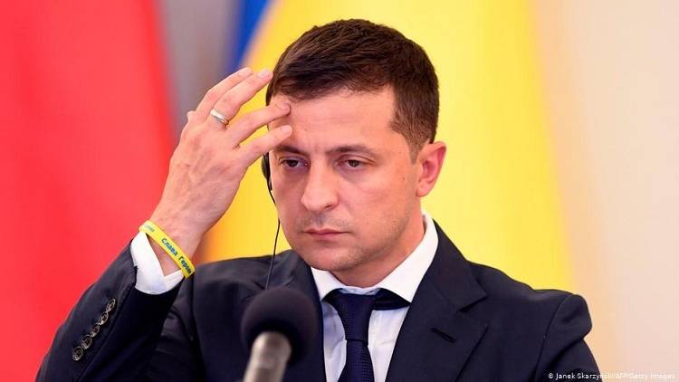 ОПИТУВАННЯ: Зеленський вимкнув три популярні українські канали. Чи підтримуєте ви його рішення?