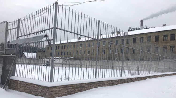 вперше продають в'язницю