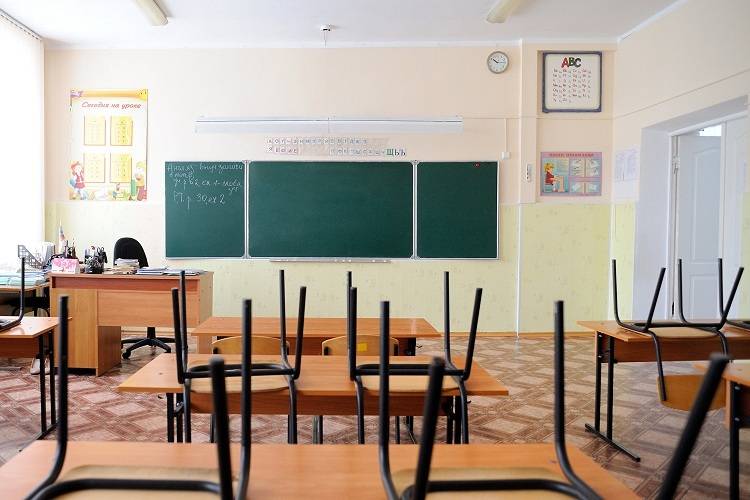 В українських школах більше не буде старших класів