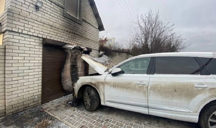 бросили гранату