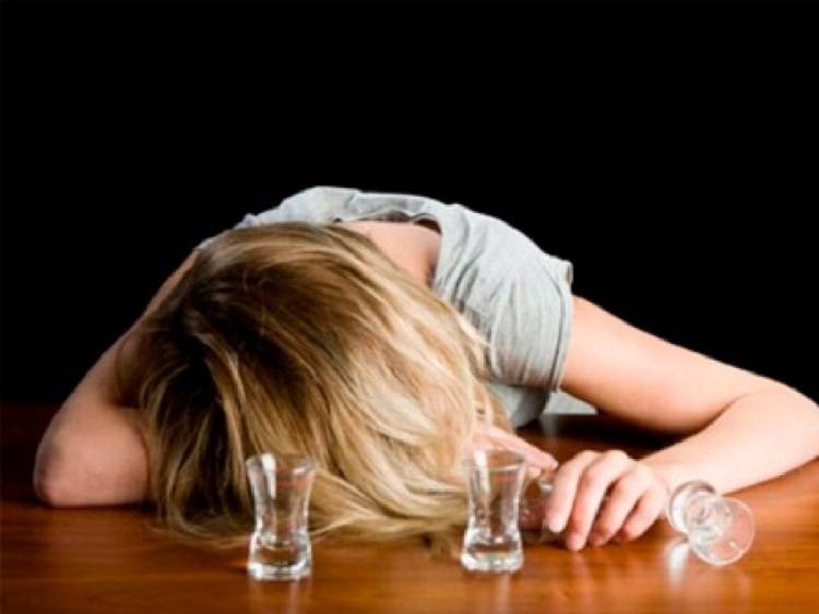 В Чугуєві п’яній матері не віддали дитину