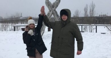 прикуті ланцюгом