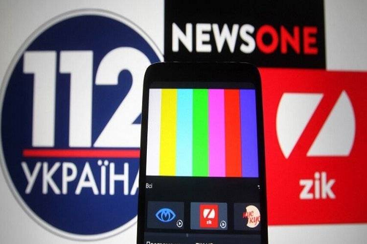 Правозахисник із Чугуєва вирішив оскаржити указ Зеленського про відключення телеканалів