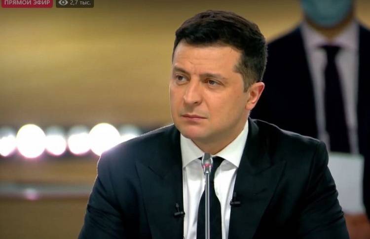 Зеленський вимагає змінити Конституцію, щоб ліквідувати місцеві адміністрації