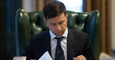 Зеленський звільнив