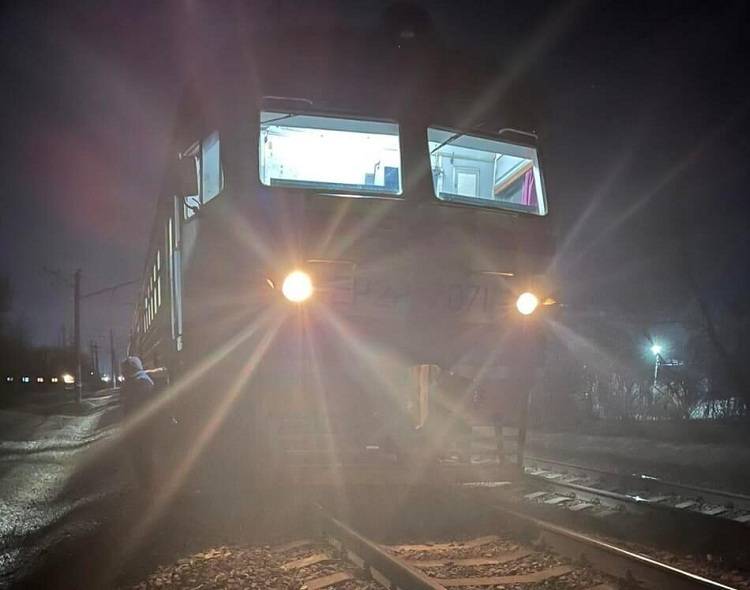 У Харківській області пенсіонерка кинулася під електропотяг