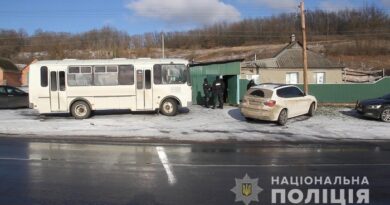мужчина держал в рабстве