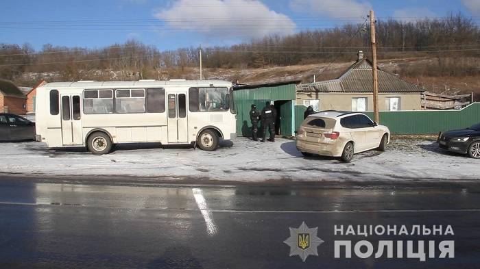 В Харьковской области мужчина держал в рабстве семь человек — видео