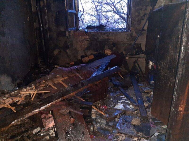 У Харкові під час пожежі шестирічна дівчинка отруїлася чадним газом