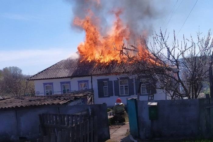 В Балаклії через коротке замикання сталася пожежа в приватному будинку