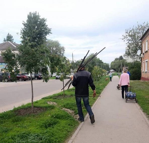 На Харківщині жінка допомогла поліції затримати злочинця, який пограбував її сусіда