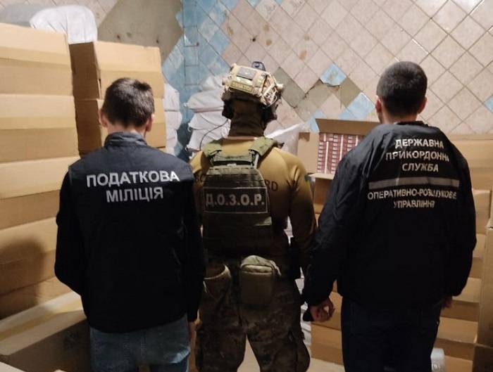 На Харківщині знайшли склад із тютюновим контрафактом вартістю 12 млн грн