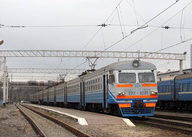 Увага: зміни у графіку руху електропоїздів через станцію Балаклія