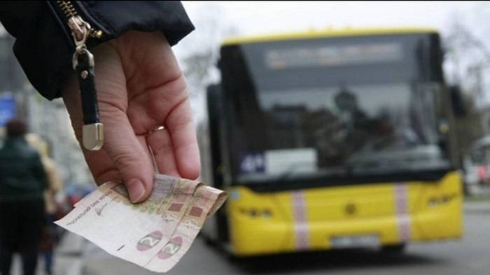 Кабмін пропонує монетизувати пільги за проїзд