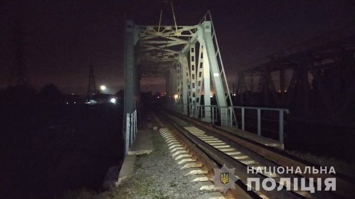 У Харкові на залізничному мосту загинула 13-річна дівчинка