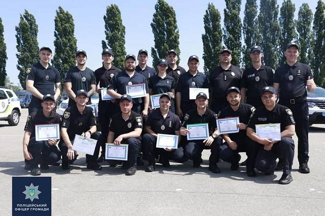 У Харкові відбувся випуск поліцейських офіцерів громади