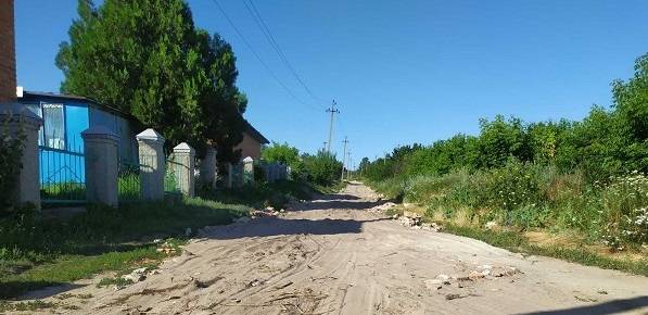 Триває благоустрій села Петрівське Балаклійської громади