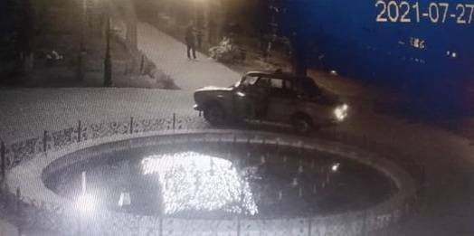 В поліції встановили особу водія, який їздив на автівці по парку Соцмістечка