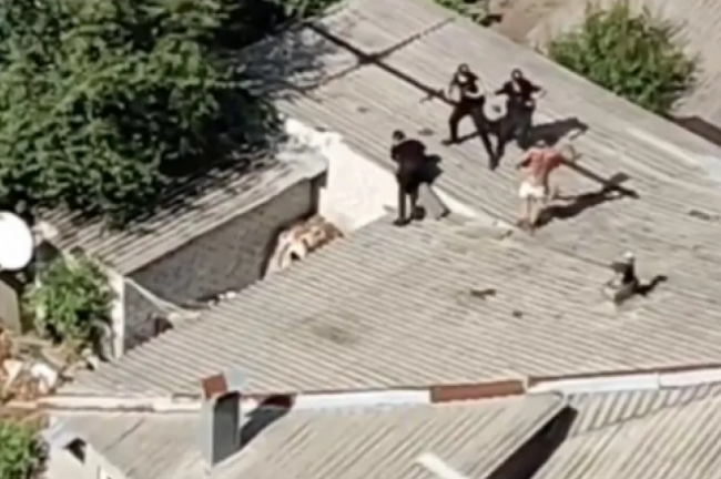В Харькове во время задержания мужчины пострадали двое правоохранителей