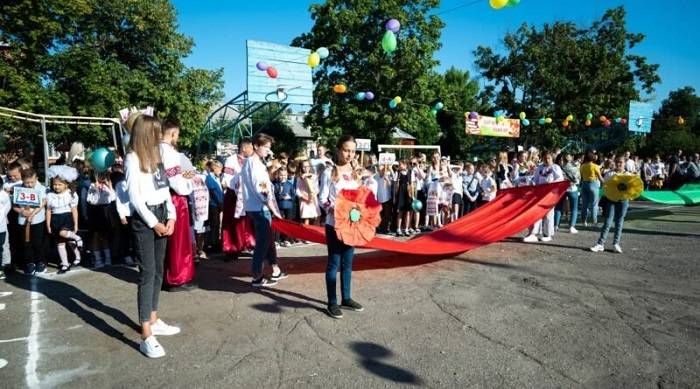 В школах Балаклійської громади пролунав перший дзвоник