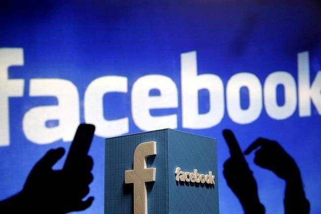 Facebook змінює свою назву