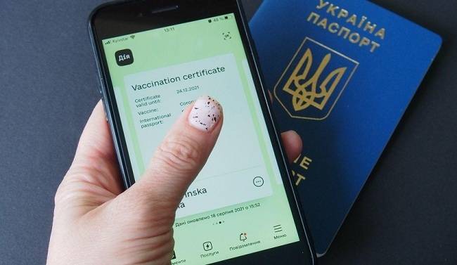 В Україні планують садити у в’язницю за підробку COVID-документів на строк до 8 років