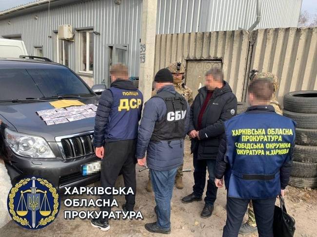 Чиновника Харьковского горсовета поймали на взятке