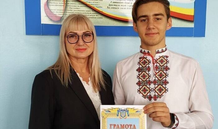 Випускник 11 класу Балаклійського ліцею переміг в обласному Фестивалі ораторського мистецтва