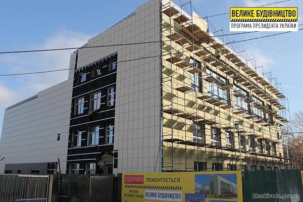 В Балаклее до конца года планируют закончить реконструкцию бассейна