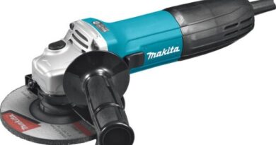 Угловая шлифовальная машина Makita GA 5030 для бытового и профессионального использования